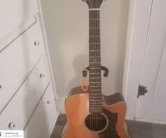 YAMAHA ACOUSTIC ELECTRIC